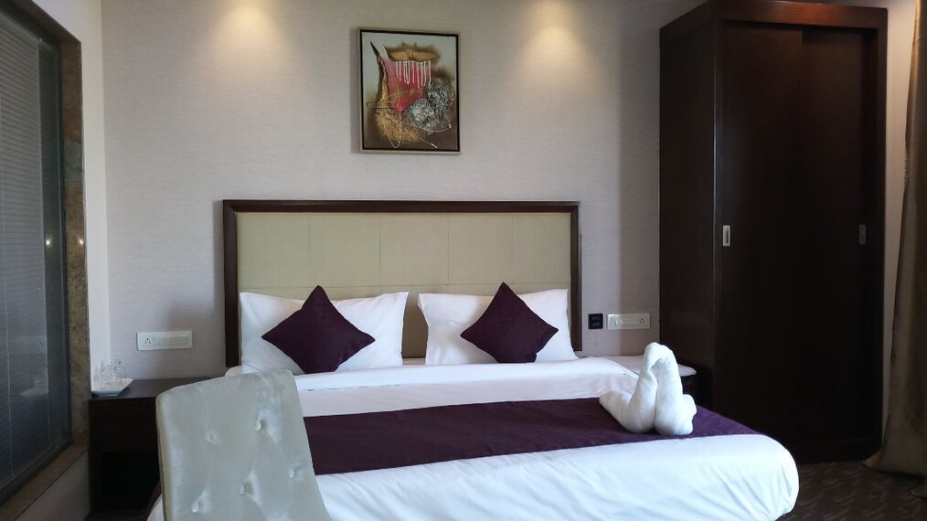 Hotel White Feather-2